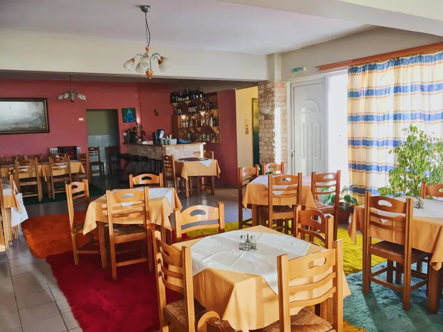Η τραπεζαρία του εστιατορίου